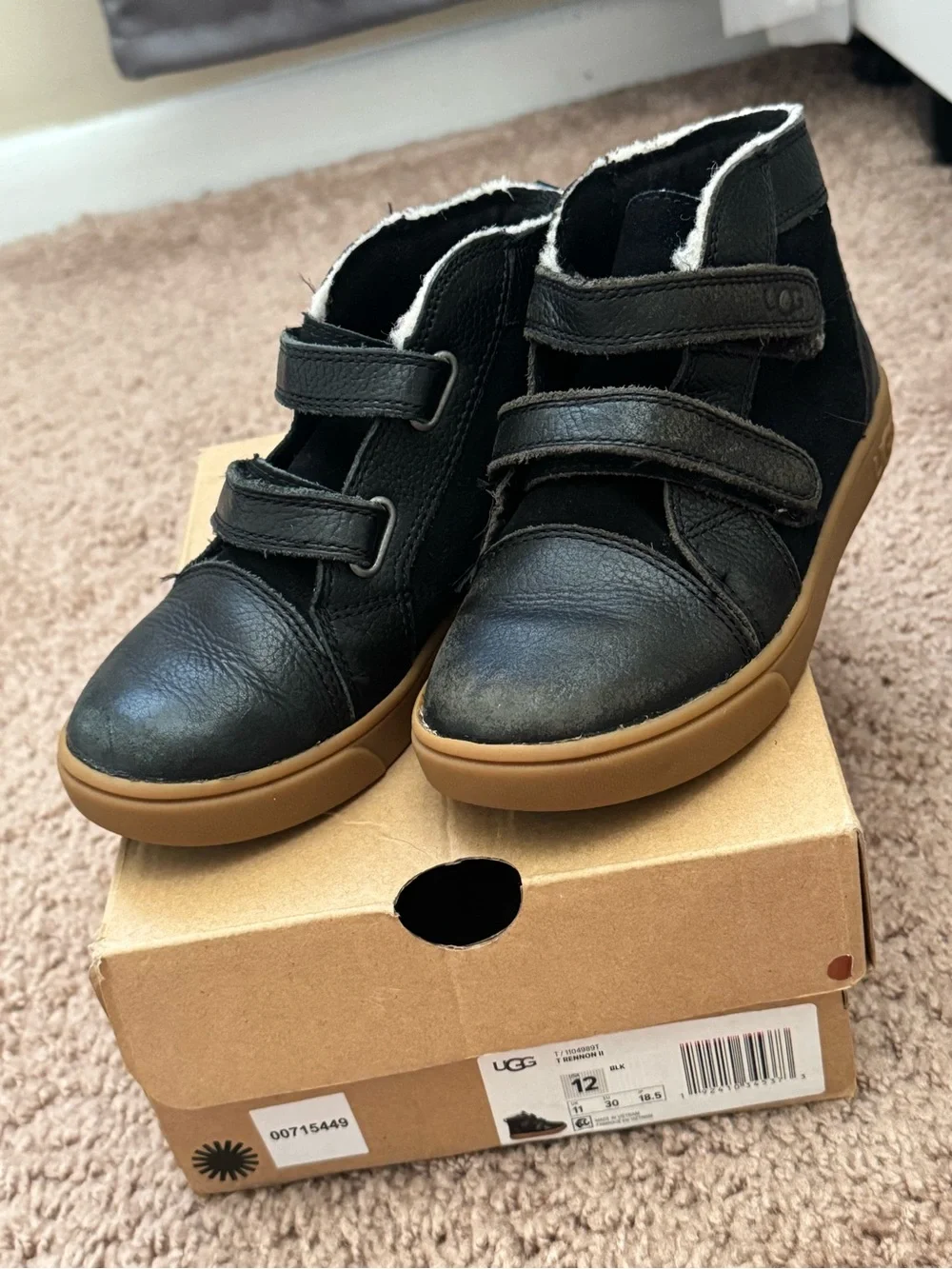 UGG Kids Black Leather & Shearling-Trim Hook-and-Loop Boots
